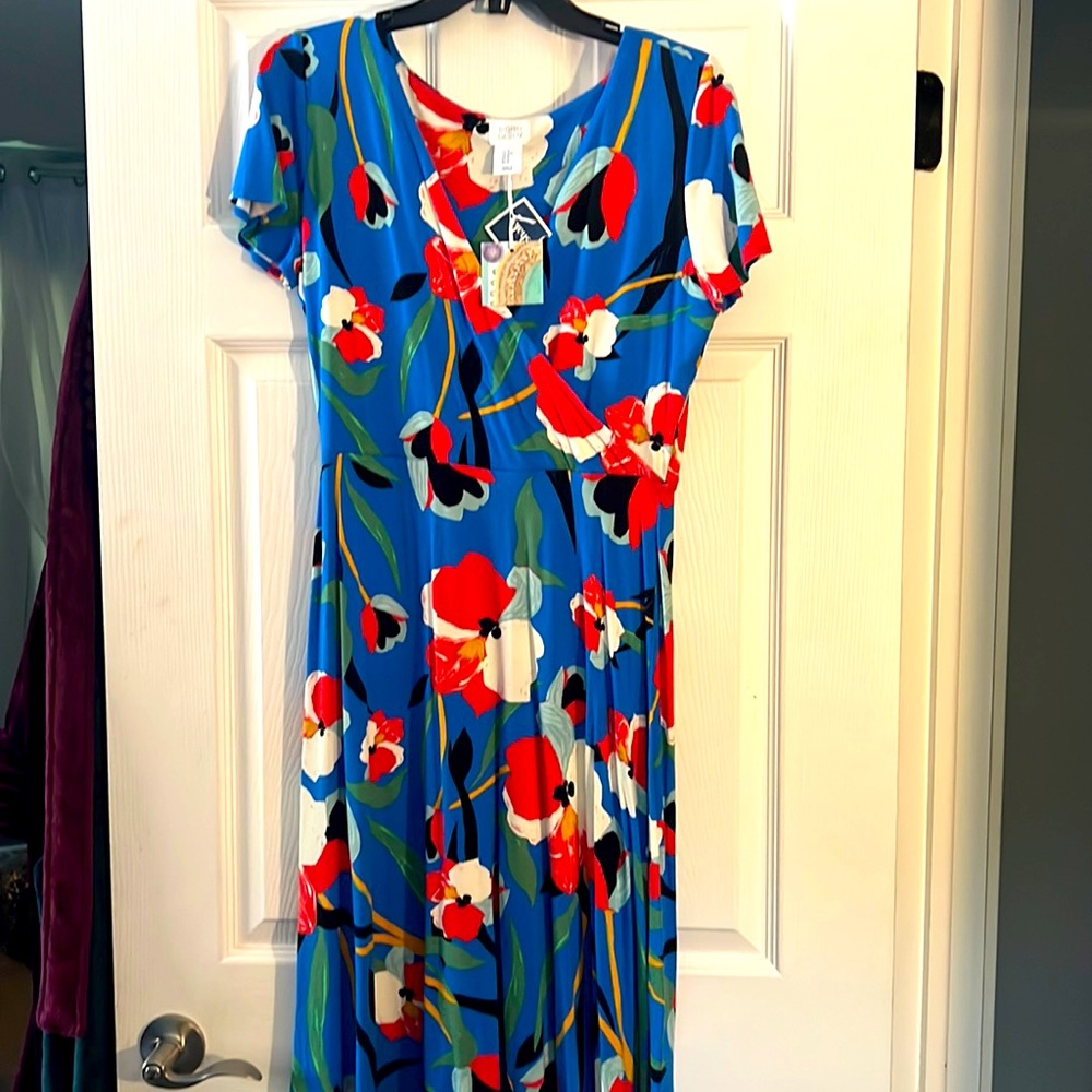 NWT Perfect Summer faux wrap dress!